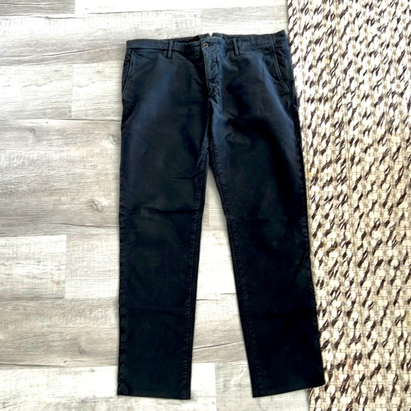 Black cotton pants by Incotex. Slim fit. - Picture 1 of 4